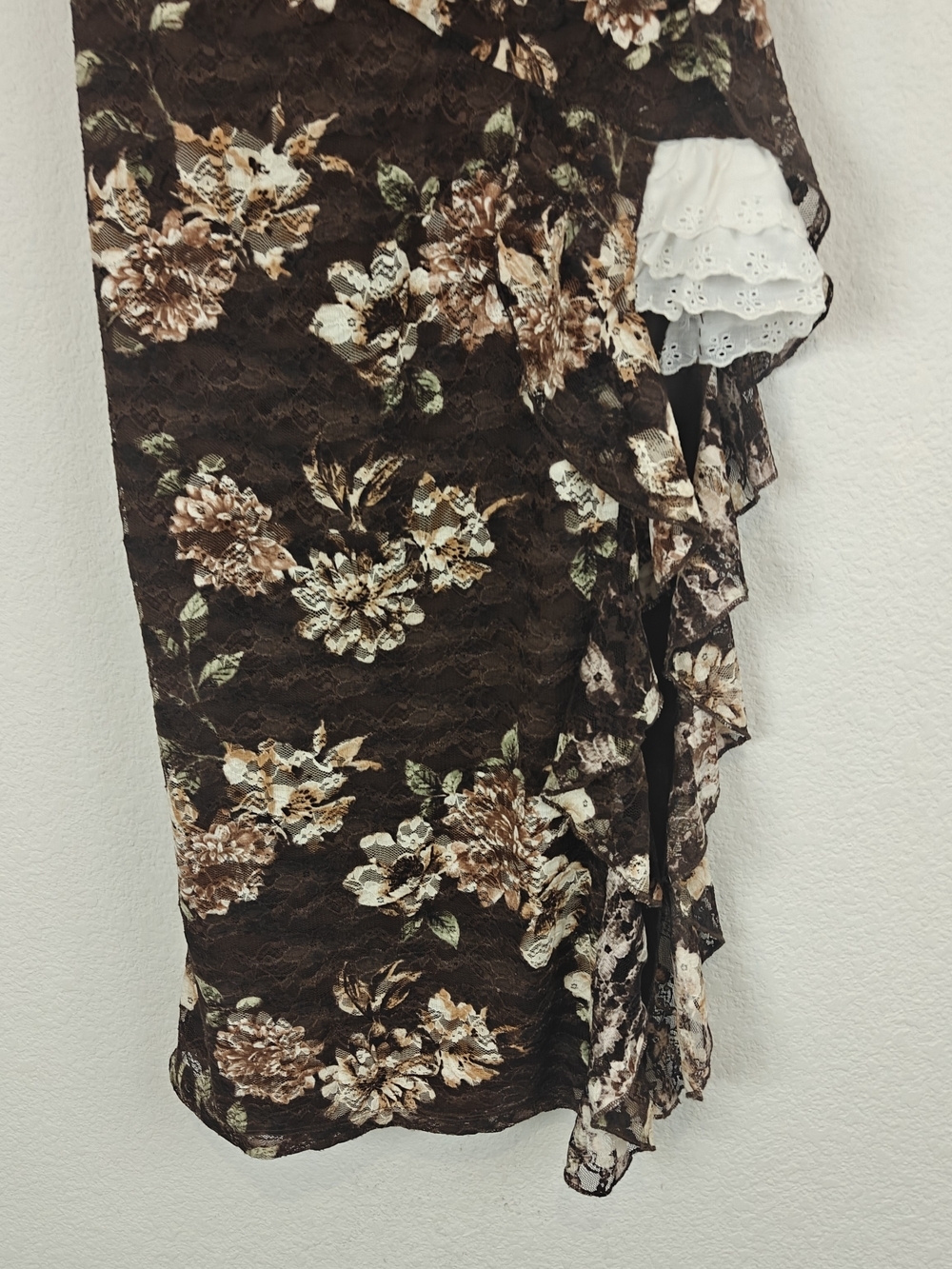 J for Justify Floral Lace Strapless Midi Dress Brown Romantic Ruffle Side Slit M - Picture 3 of 16